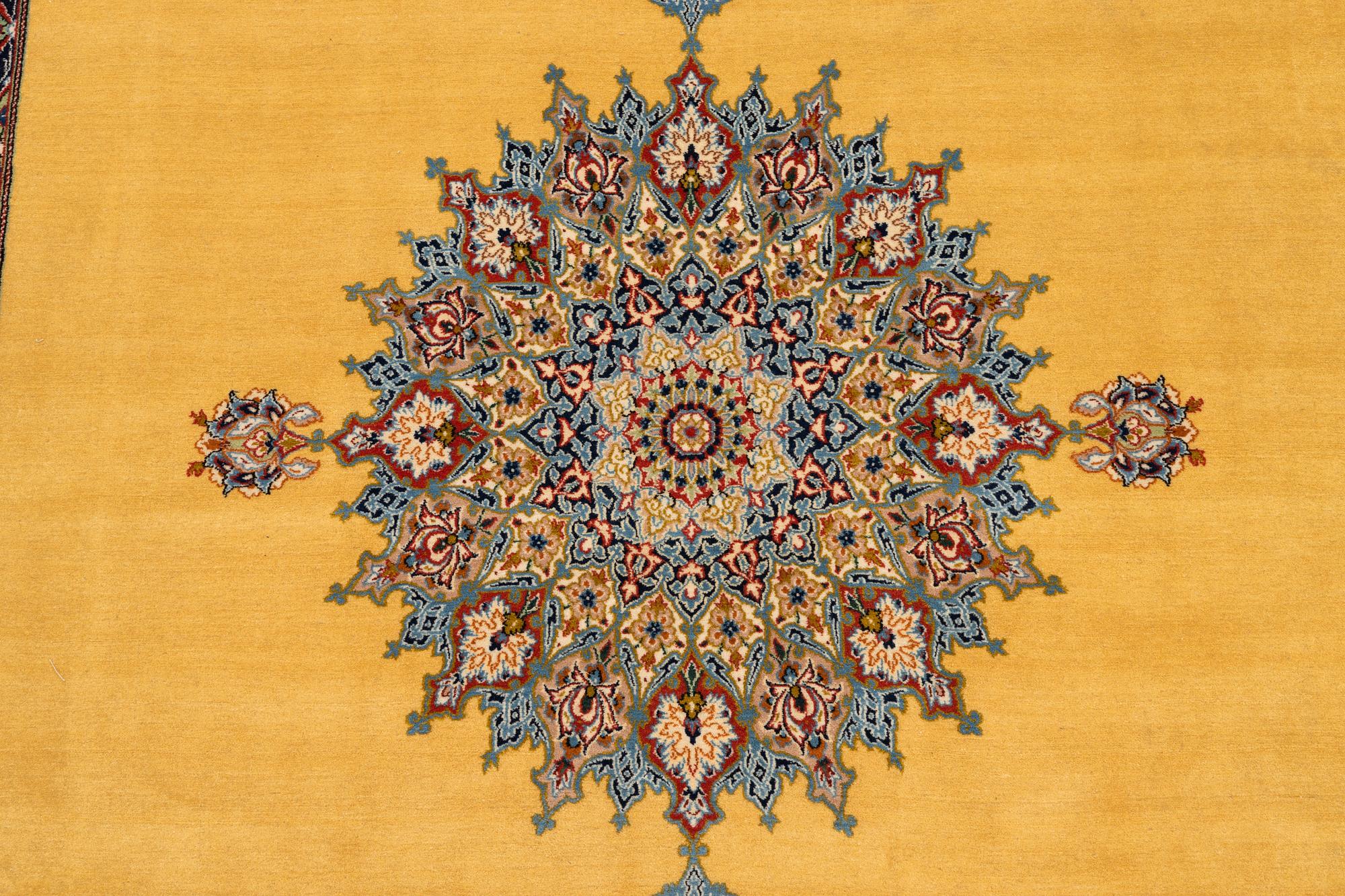 Matta, Old Isfahan, part silk, ca 311 x 201 cm.