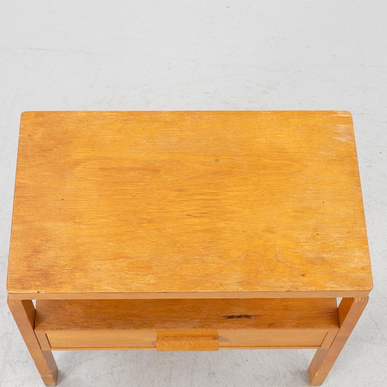 Alvar Aalto, sidobord, modell 87, 1900-talets första hälft.