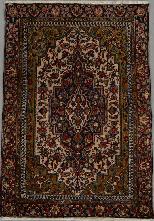 MATTA. Old/semiantik, Qum, ca 143x102.
