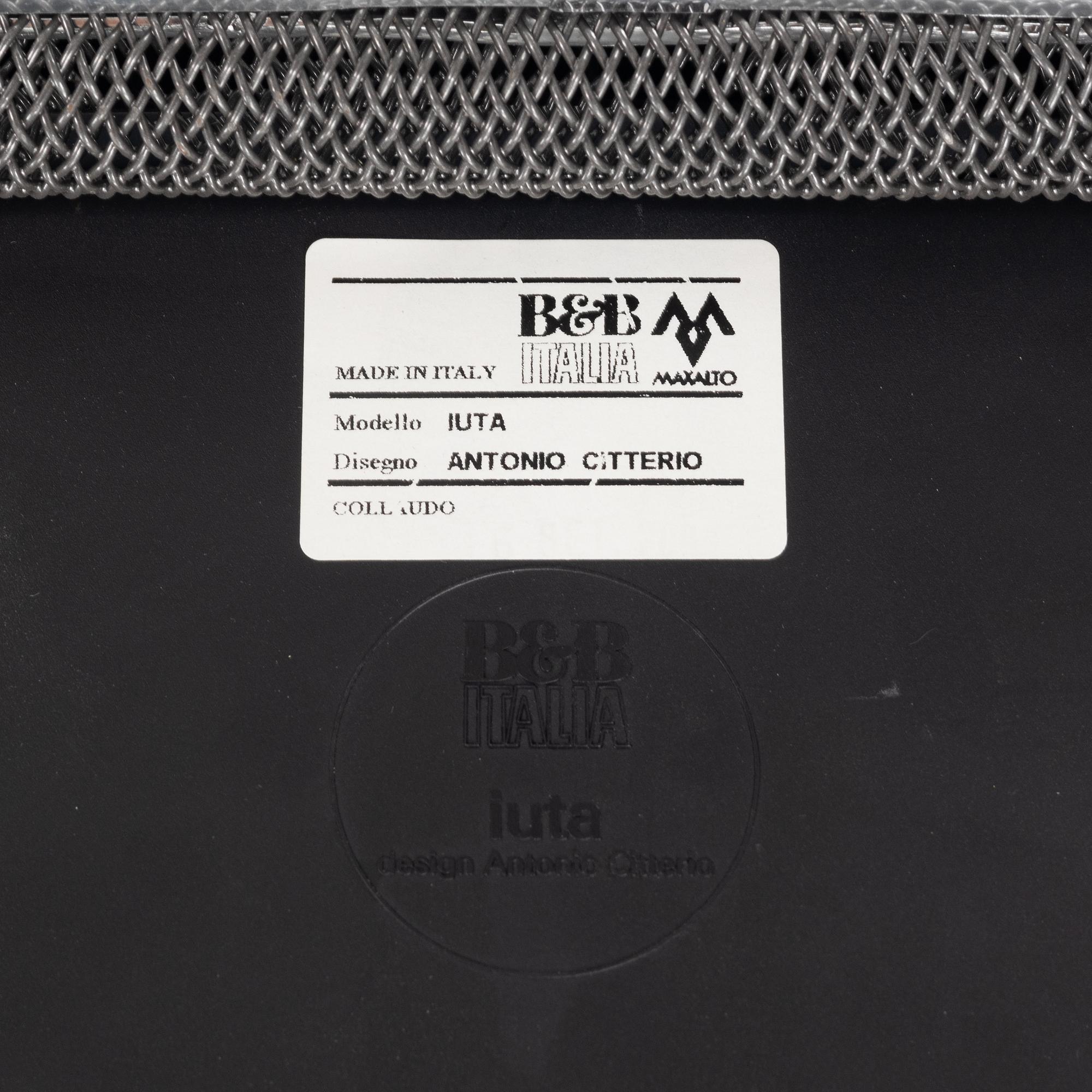 Antonio Citterio, chair, "Iuta", B&B Italia.