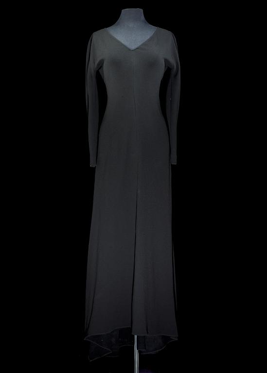 A black evening dress from Narciso Rodriques.