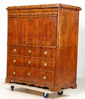 CHIFFONJE, senempire, omkring 1800-talets mitt.