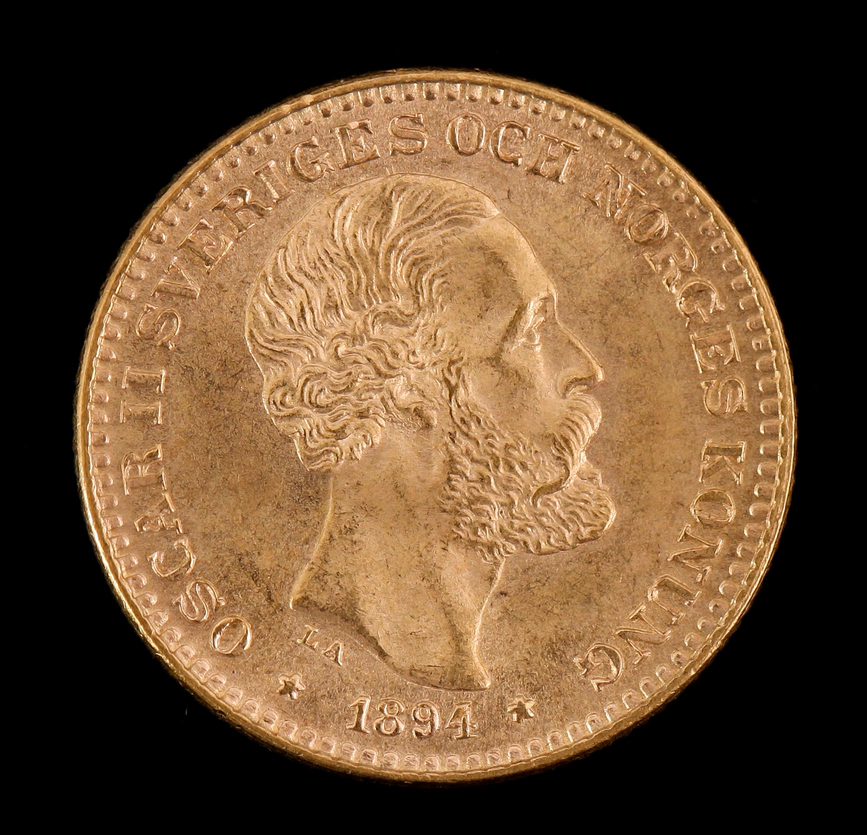 GULDMYNT,10 kronor, Oscar II, 1894.  Vikt ca 9 gram.