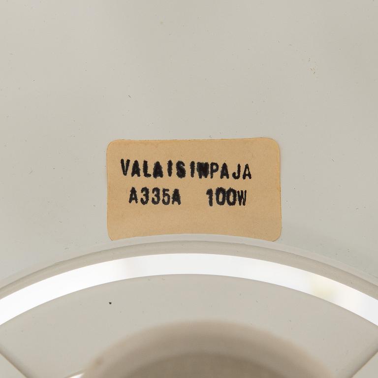 Alvar Aalto, kattovalaisin, malli "A335A", Valaisinpaja.