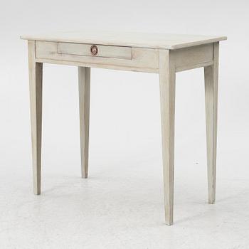 Bord, gustaviansk stil, med äldre delar.