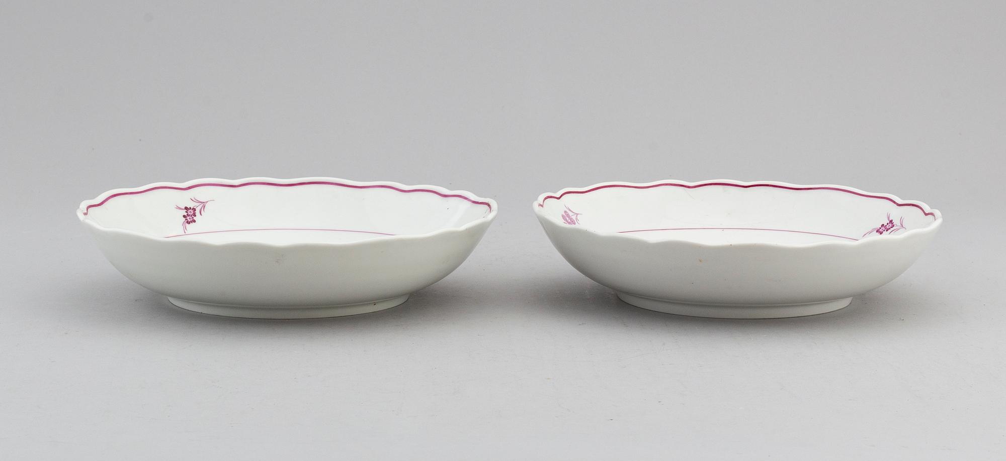 A pair of porcelain serving dishes, Meissen, 20th centuryl.