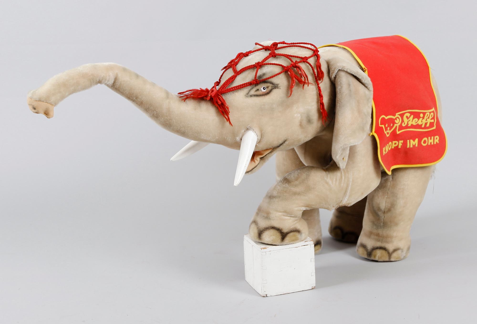 LEKSAK, Steiff, elefant.