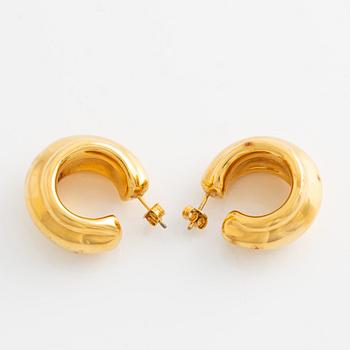 Céline, a pair of gold-plated sterling silver earrings.