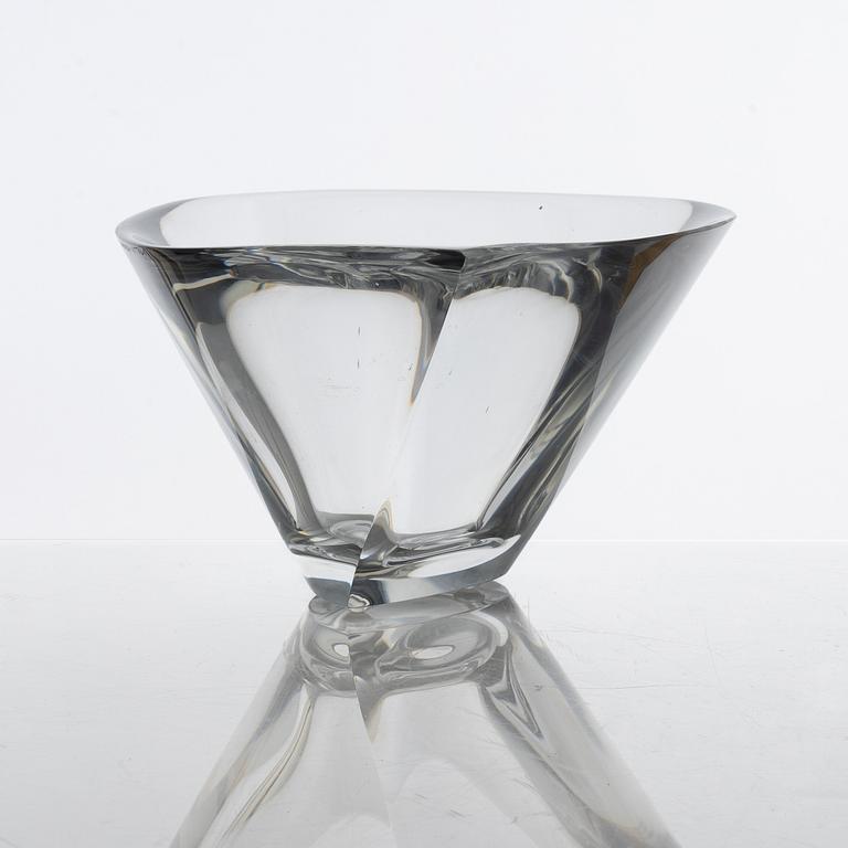 Tapio Wirkkala, a "Kuutonen" (Six) polished chrystal glass bowl model 3340/3840, Iittala, Finland 1952-61.