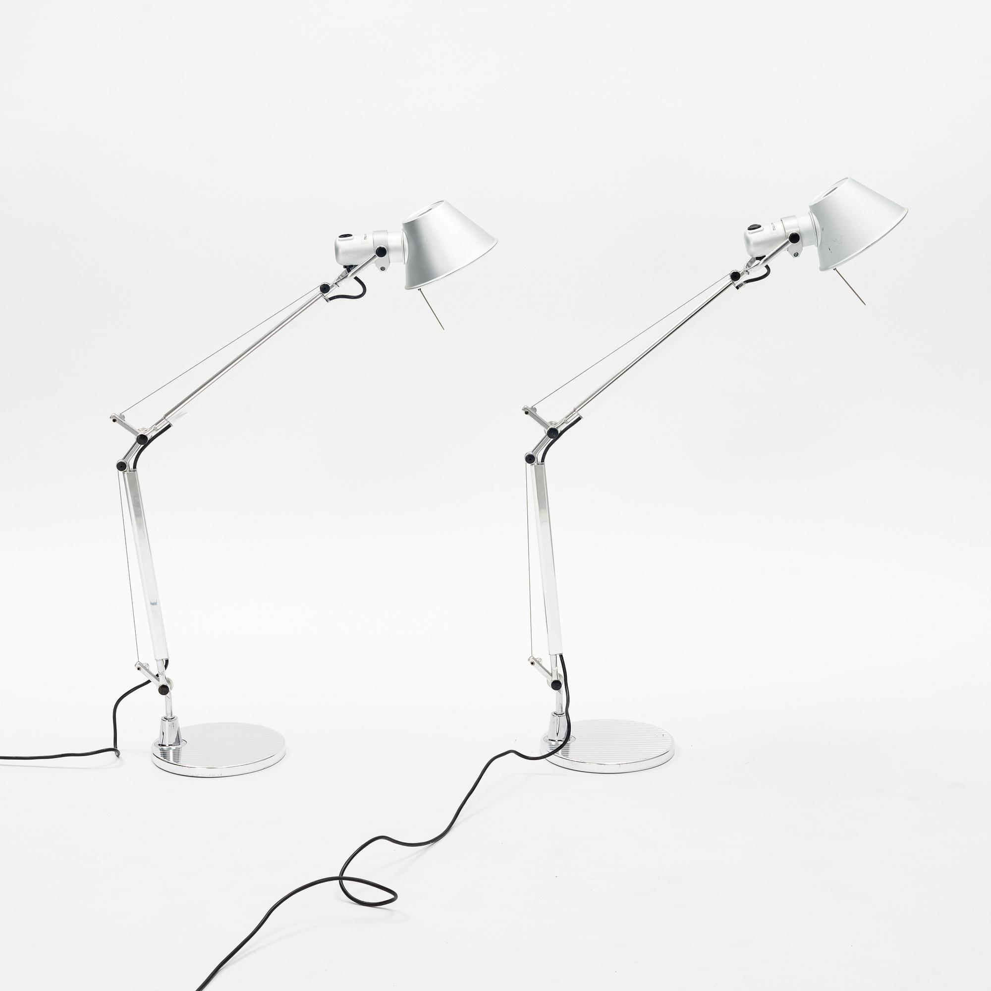 Michele De Lucchi & Giancarlo Fassina, skrivbordslampor, ett par, "Tolomeo", Artemide, Italien.