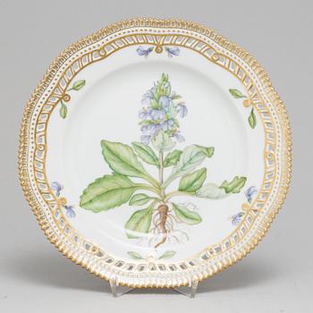 A Royal Copenhagen 'Flora Danica' dish, 20th century.