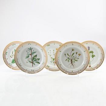 Plates 5 pcs Flora Danica Royal Copenhagen Denmark porcelain.