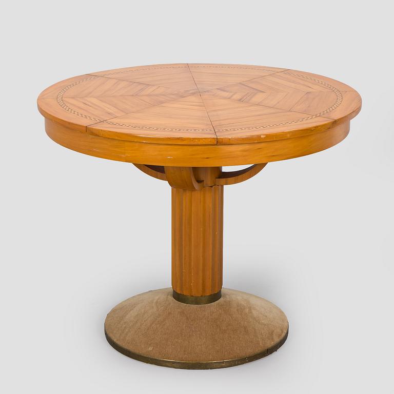 Adolf Koskinen, table and 4 chairs, for Elias Hollo Puunjalostustehdas, 1910s/1920s.