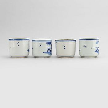 A group of four Chinese blue and white censers/flower pots, late Qing dynasty, 19th/20th Century.