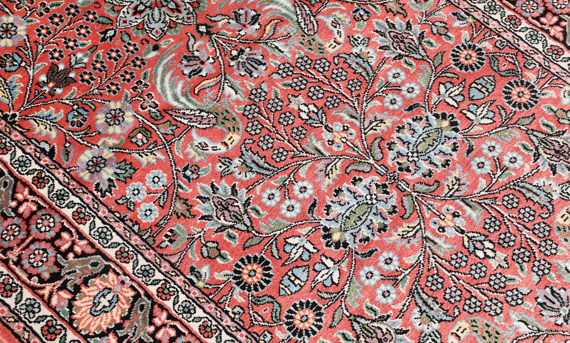 A silk runner, Kashmir, approx. 314 x 97 cm.