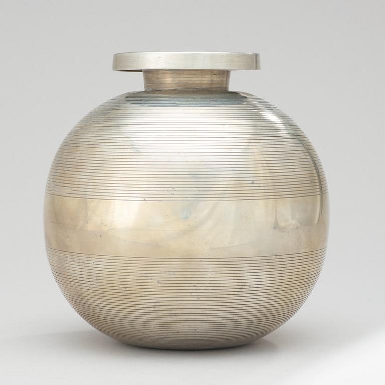 A Sylvia Stave pewter vase, C.G. Hallberg, Stockholm 1934, model 5496.