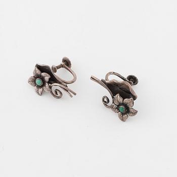 A brooch and a pair of earrings by Georg Kaplan, Stockholm.