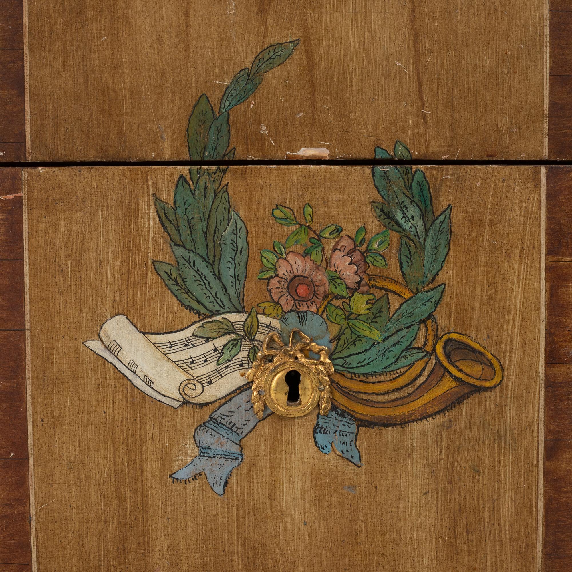 A Gustavian painted commode, late 18th century.