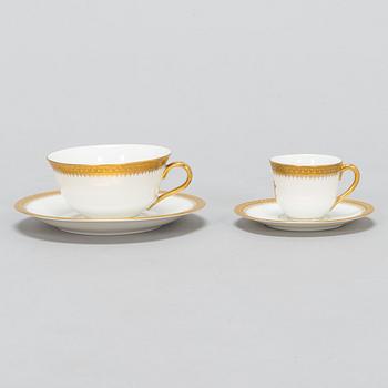 A ca. 235-piece porcelain dinnerware set, Puls H. Holzner Glaspalast Karlsbad, Czechoslovakia 1930s-40s.