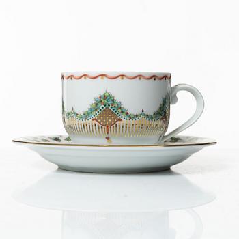 Royal Copenhagen, a porcelain dinner service, "Christmas Joy" (68 pieces).