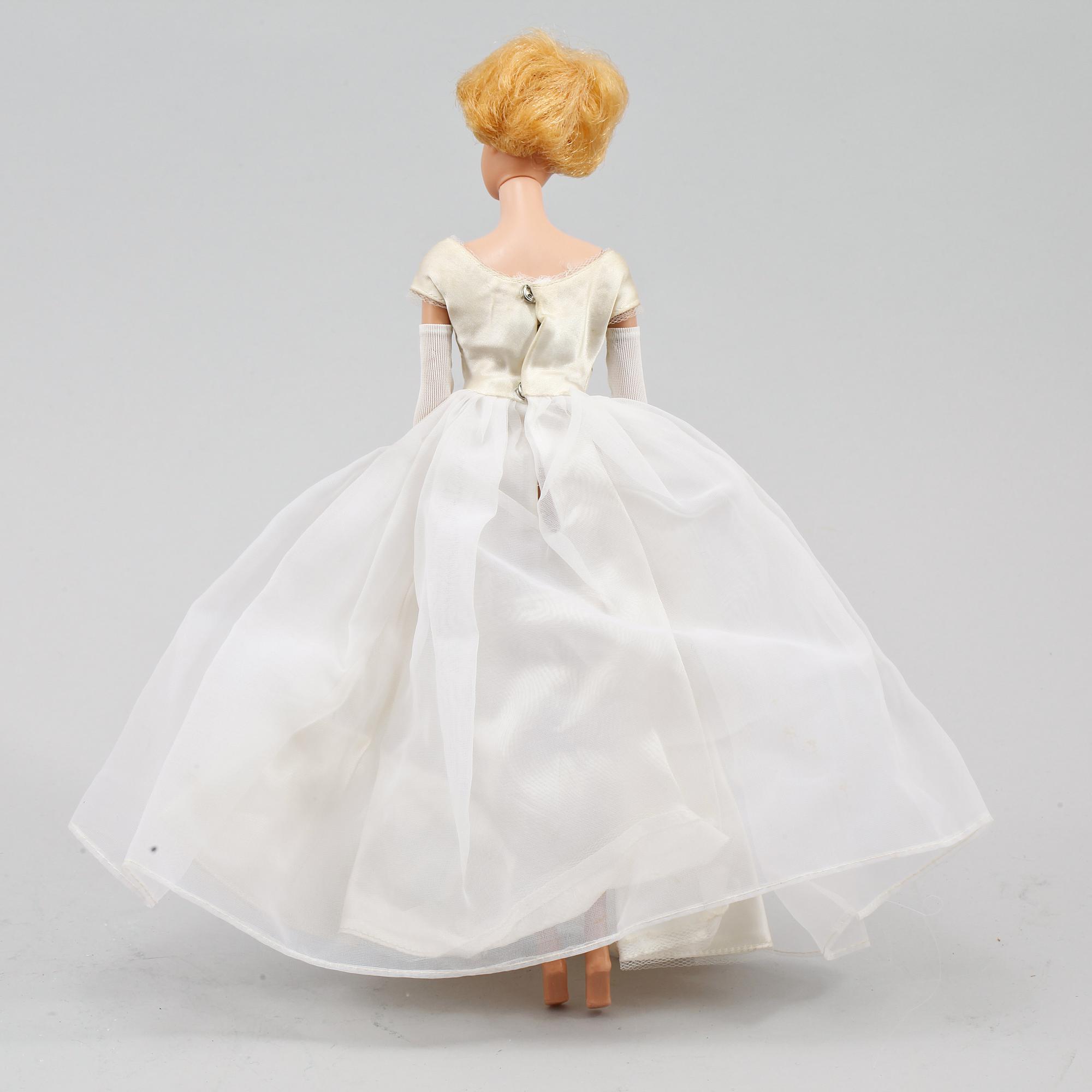 BARBIEDOCKOR, 4 st, MED TILLBEHÖR, Mattel, omkring 1900-talets mitt.