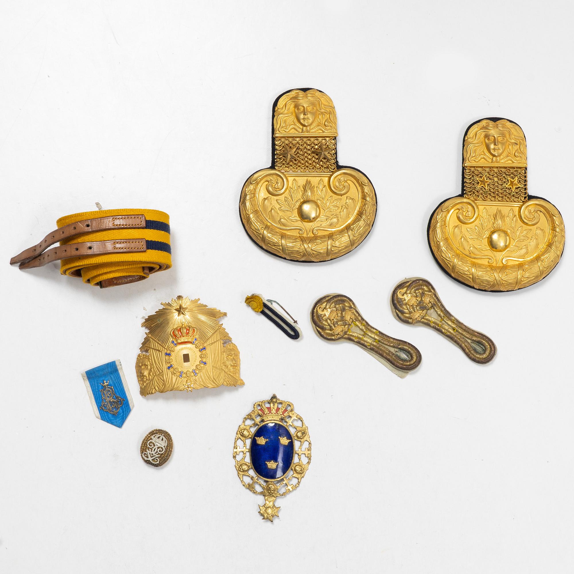 Uniform, svensk för grenadjärofficer, sydd av Bröderna Johnsson, Örebro.1917.
