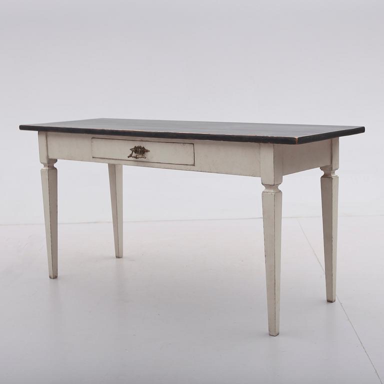 SKRIVBORD, 1800-talets mitt.