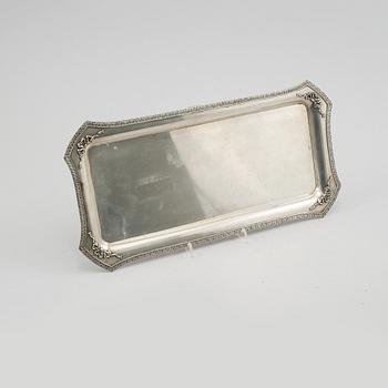 BRICKA, silver, troligen Eduard Friedman, Wien, Österrike, 1881-1919, vikt 530 gram.