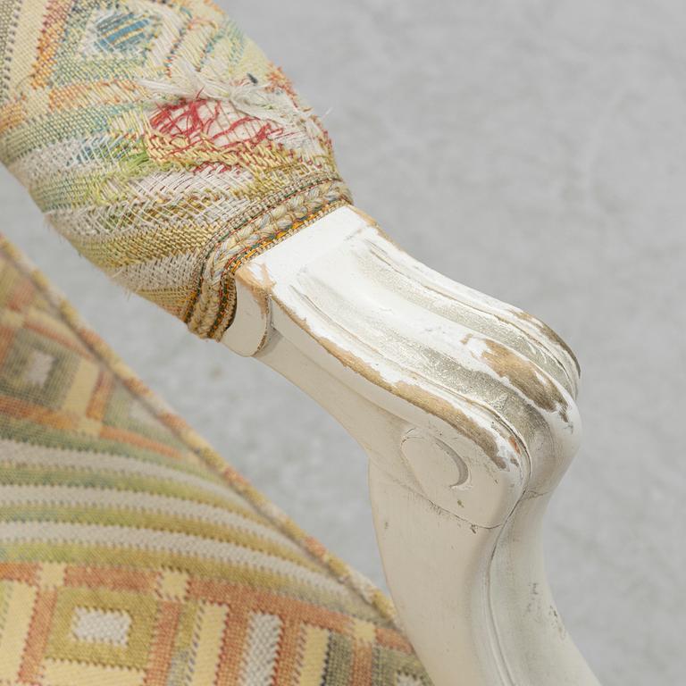 Karmstolar, ett par, sk. Gripsholmsmodell, sent 1900-tal.