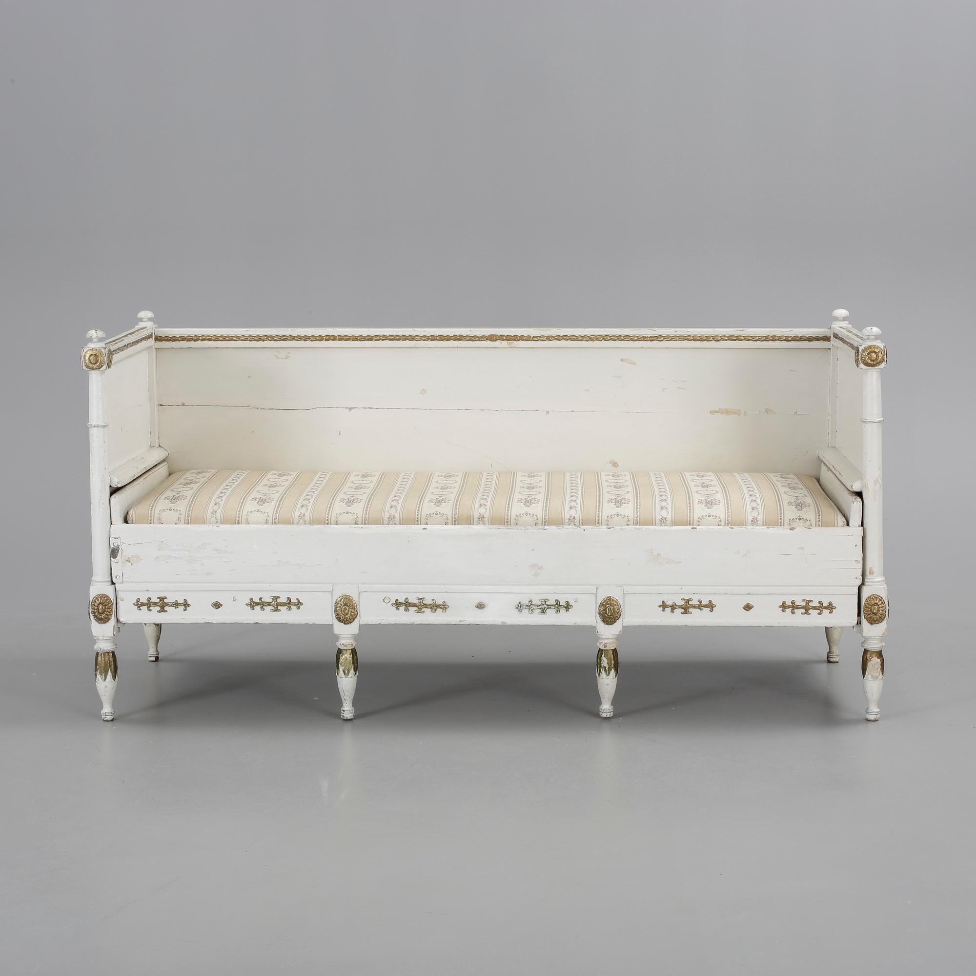 UTDRAGSSOFFA, sengustaviansk, omkring 1800.