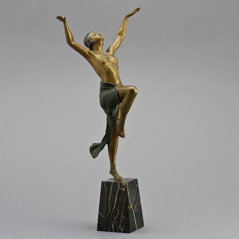 SKULPTUR, patinerad gulmetall, 1920-tal.