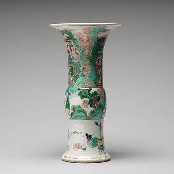 VAS, porslin. Qingdynastin, Kangxi (1662-1722).