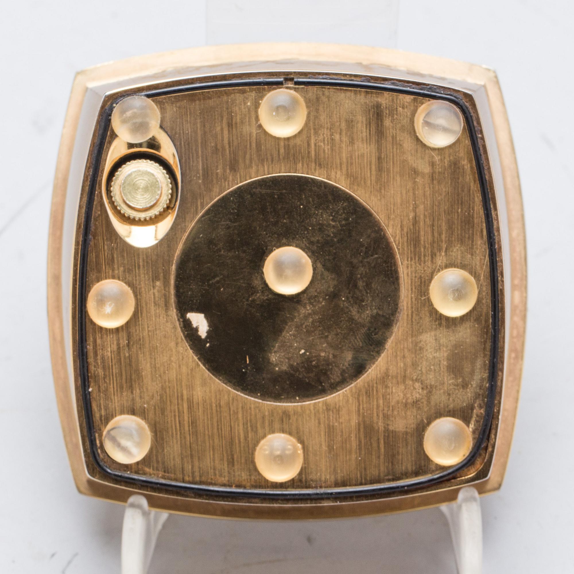 BORDSUR, Omega, 1900-talets mitt/andra hälft.