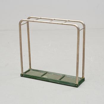 PARAPLYSTÄLL, 1900-talets mitt.