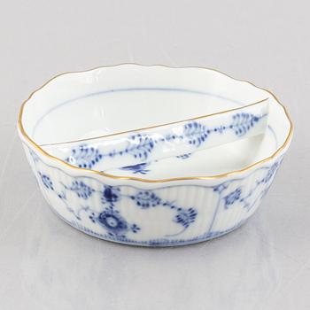 A 'Blue Fluted Plain' porcelain toffee bowl, Royal Copenhagen, model 1, 1963.