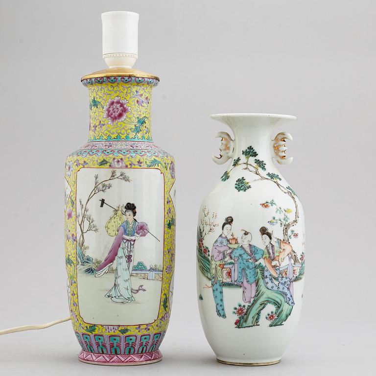 Two Chinese vases, 20th Century.