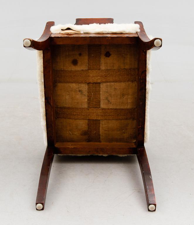 TABURETT, 1800-talets mitt.