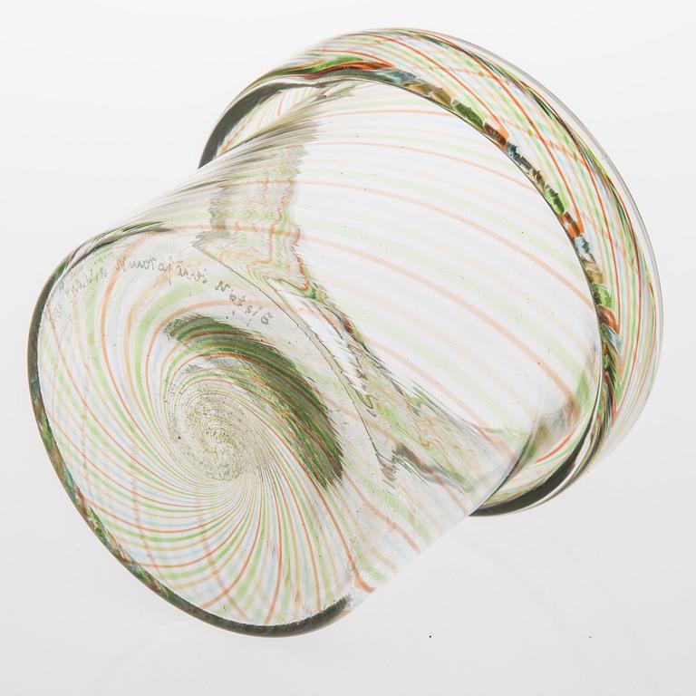 KAJ FRANCK, KONSTGLAS SKÅL. Sign. Kaj Franck Nuutajärvi Notsjö. 1960-tal.