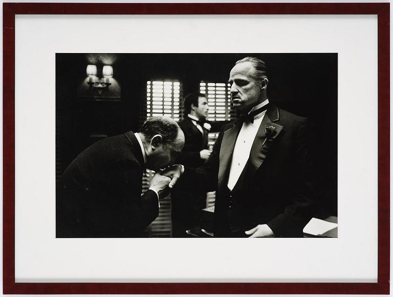 Steve Schapiro, "Marlon Brando in 'The Godfather' New York", 1971.