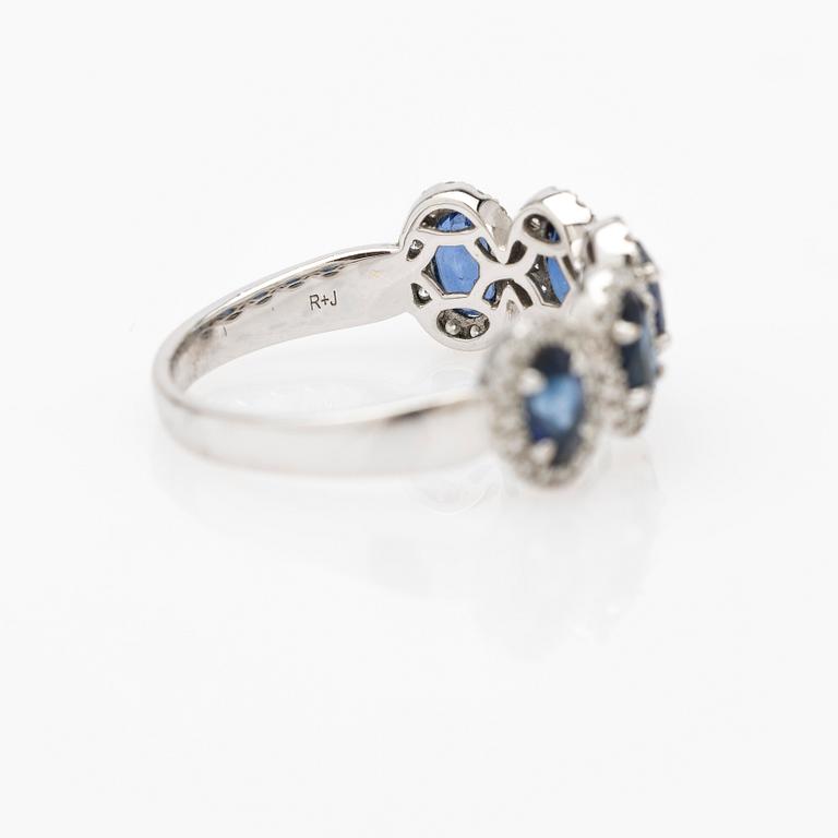 Ring, 14K gold with sapphires and brilliant-cut diamonds.
