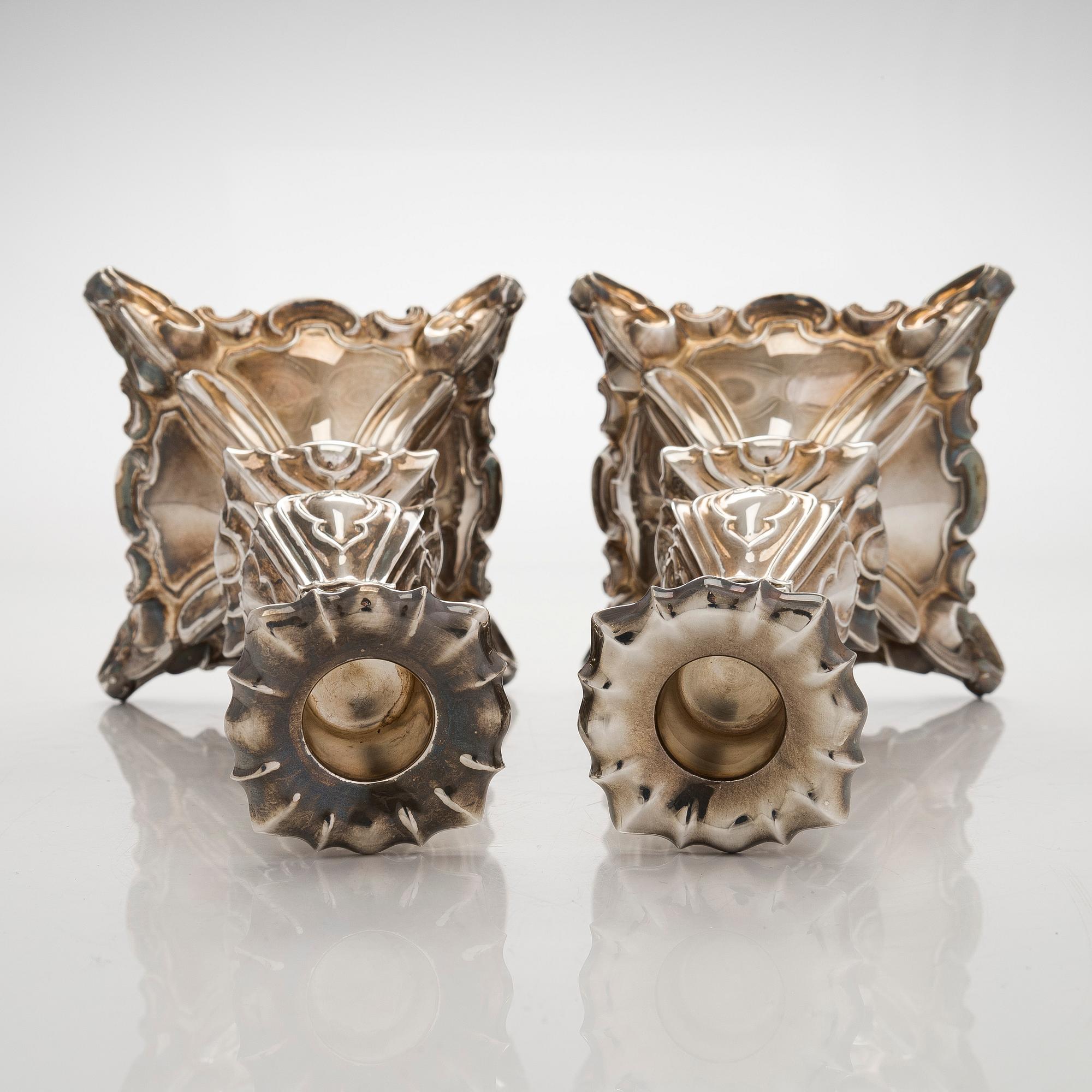 A pair of silver candlesticks, Auran Kultaseppä Oy, Turku, 1976.