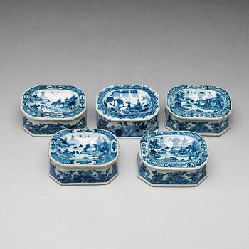 Five (2+2+1) blue and white salters, Qing dynasty, Qianlong (1736-95).