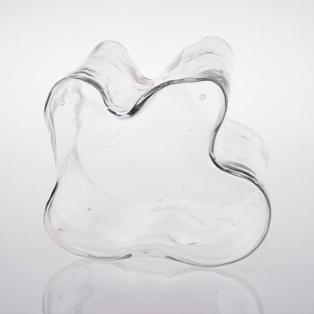 VAS, "Aalto"-vas. Sign. Alvar Aalto 75/1990.