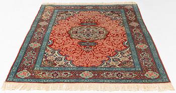 A carpet, antique/semi-antique, Esfahan ca 196 x 137 cm.