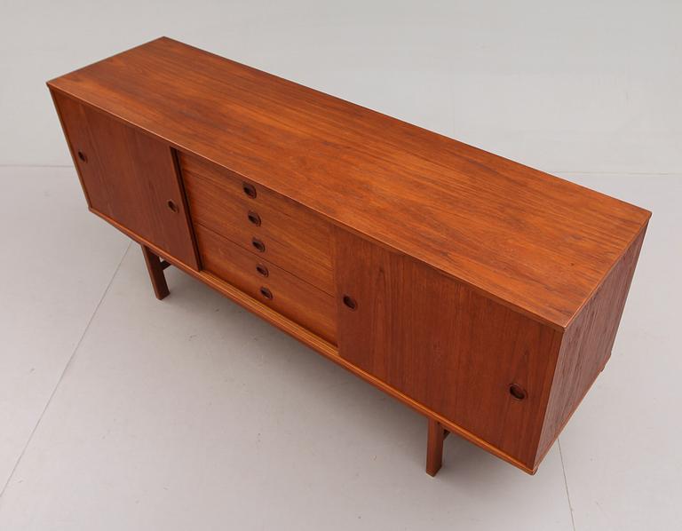 SIDEBOARD, Svenska Möbelfabrikerna, 1900-talets mitt.