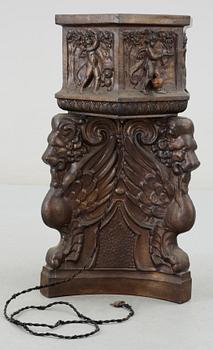 FONTÄN, koppar, renässansstil, 1900-tal.