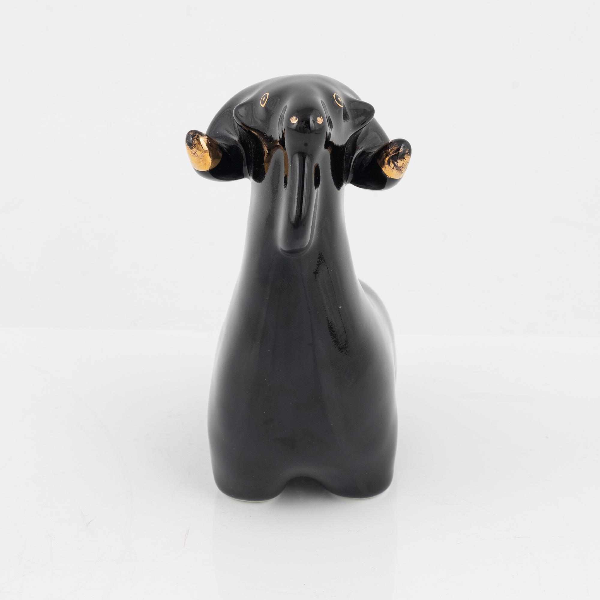 Taisto Kaasinen, a porcelaine figurine, Arabia, Finland.