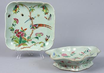 UPPLÄGGNINGSFAT, 2 st, porslin, Kina, 1800/1900- tal.