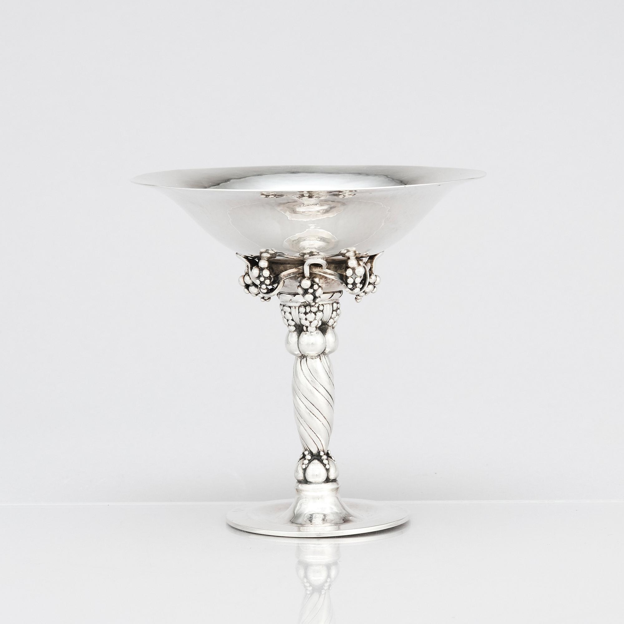 Georg Jensen, skål på fot, Köpenhamn 1945-77, design nr 263 A, sterling silver.