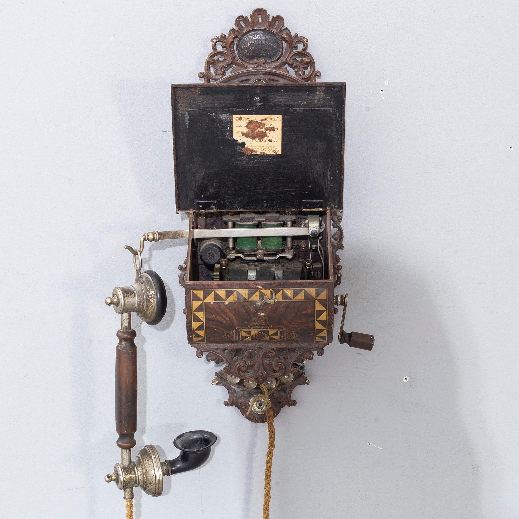 A Norwegian "Elektrisk Bureau" wall mounted telephone modell year 1898.